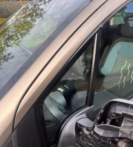 Door & Body Glass Replacement